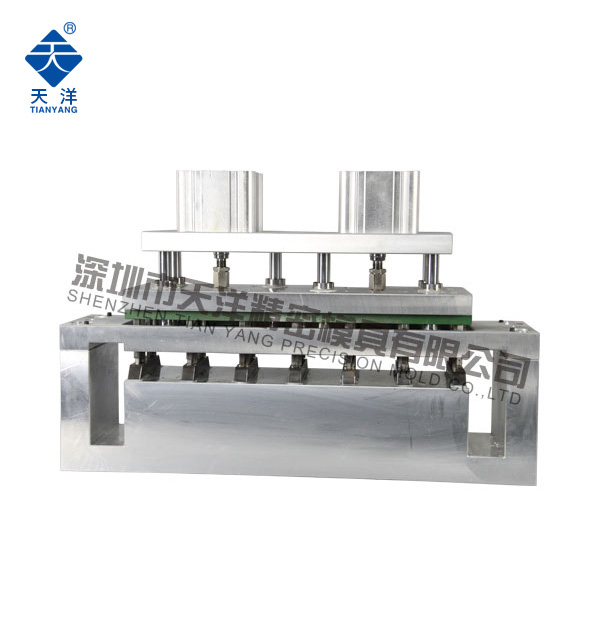 12个X5.5mm气动打孔机 